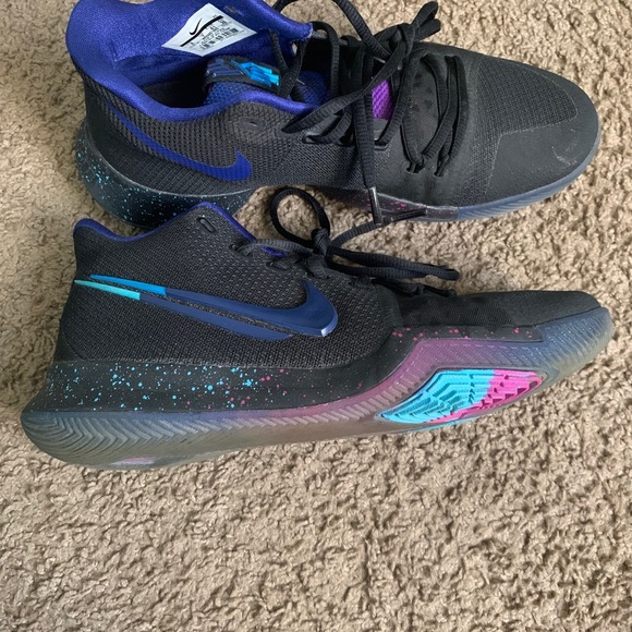 Kyrie 3 “Flip the Switch” M8/W9.5/10 - Picture 3 of 5